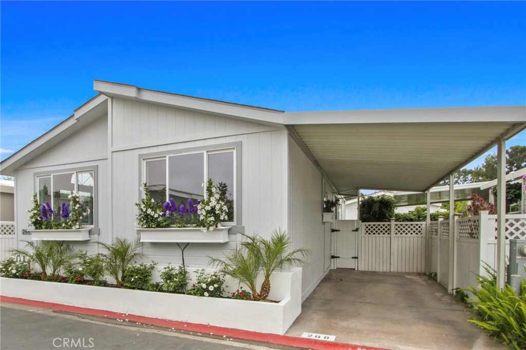 Bayside Village (BAYV) - Manufactured In Park