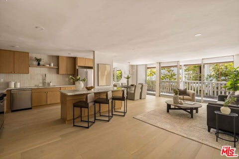 Photo of 848 N Kings Road #208, West Hollywood, CA 90069 (MLS # 26985207)