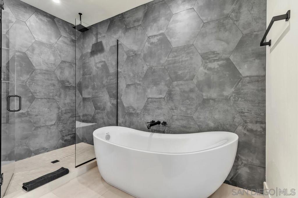 806 N Cleveland St Unit 2 Unit 2 - The Star