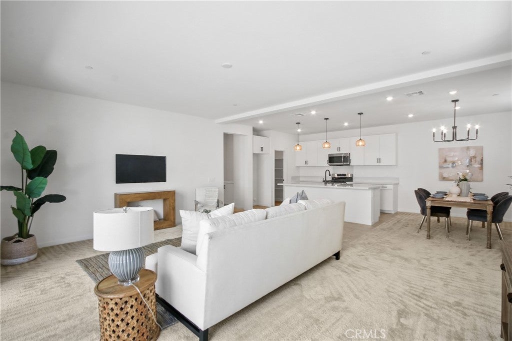 15940 Caterpillar Drive
