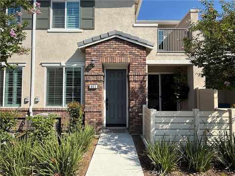 41979 Isadora Street 803 Murrieta CA 92562