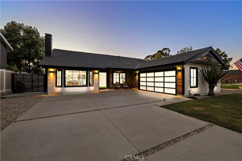 MLS: OC26106573
