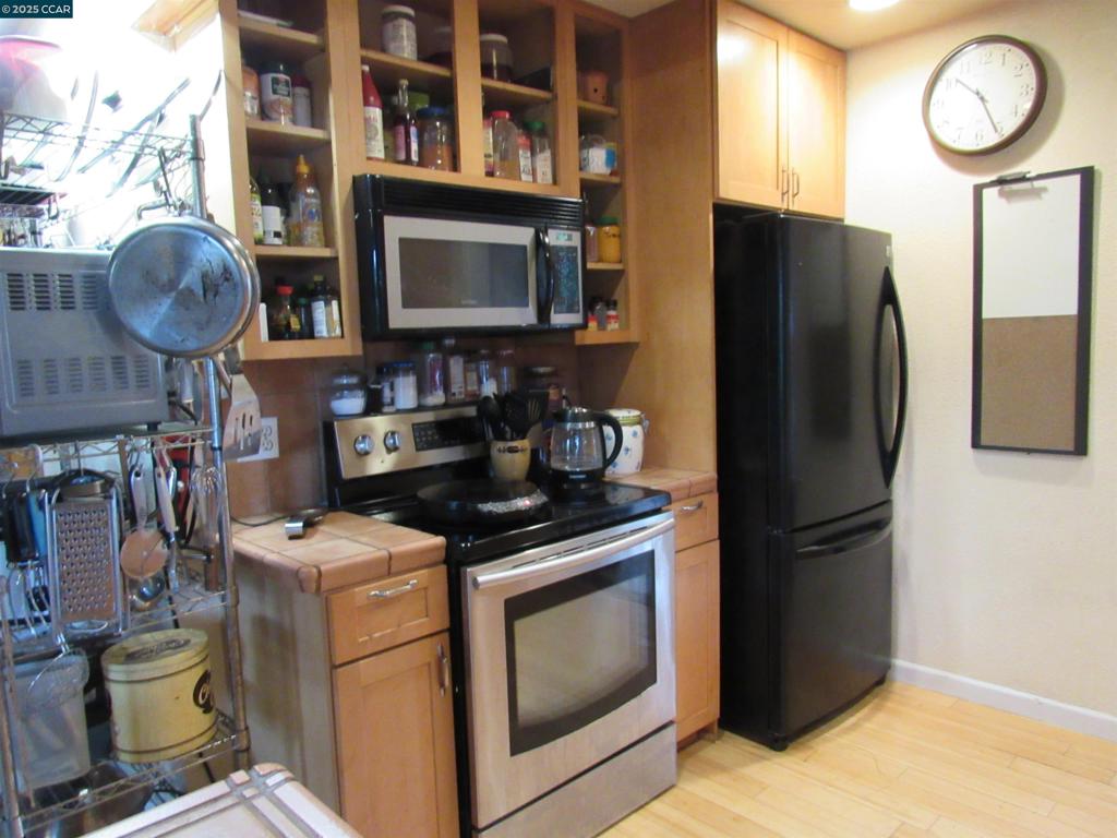 SANDMOUND ACRES - Residential