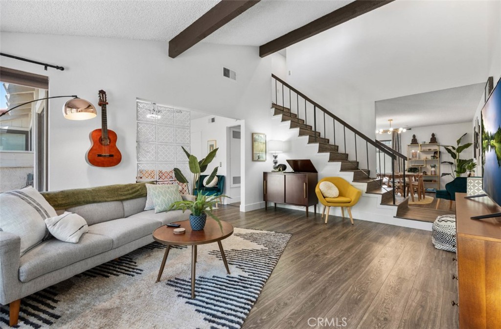 Mountain Shadows (PS) (33468) - Residential Lease