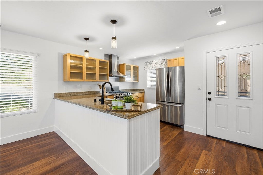 26277 Rainbow Glen Dr
