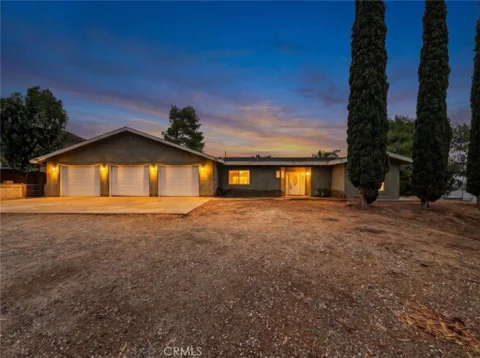 MLS: SR26192599