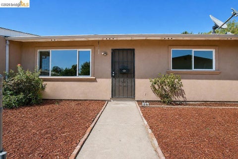 Photo of 240 Shirley St ST, Brentwood, CA 94513 (MLS # 41152078)