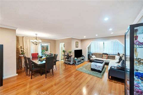 Photo of 1734 N Fuller Ave #107, Los Angeles, CA 90046 (MLS # SR26037409)