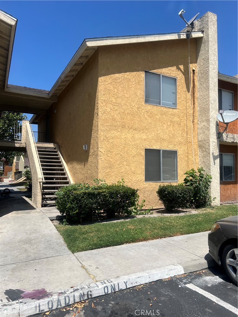 This condo complex is gated and situated close to schools, shopping centers and freeways. It is very spacious and priced to sell quick. The condo is tucked away from the busy downtown area. The unit overlooks the swimming pool from its balcony. The unit is perfect for a first time investor hoping to build equity for future investment or quick resale or a first time home buyer. Hurry, this wont last.