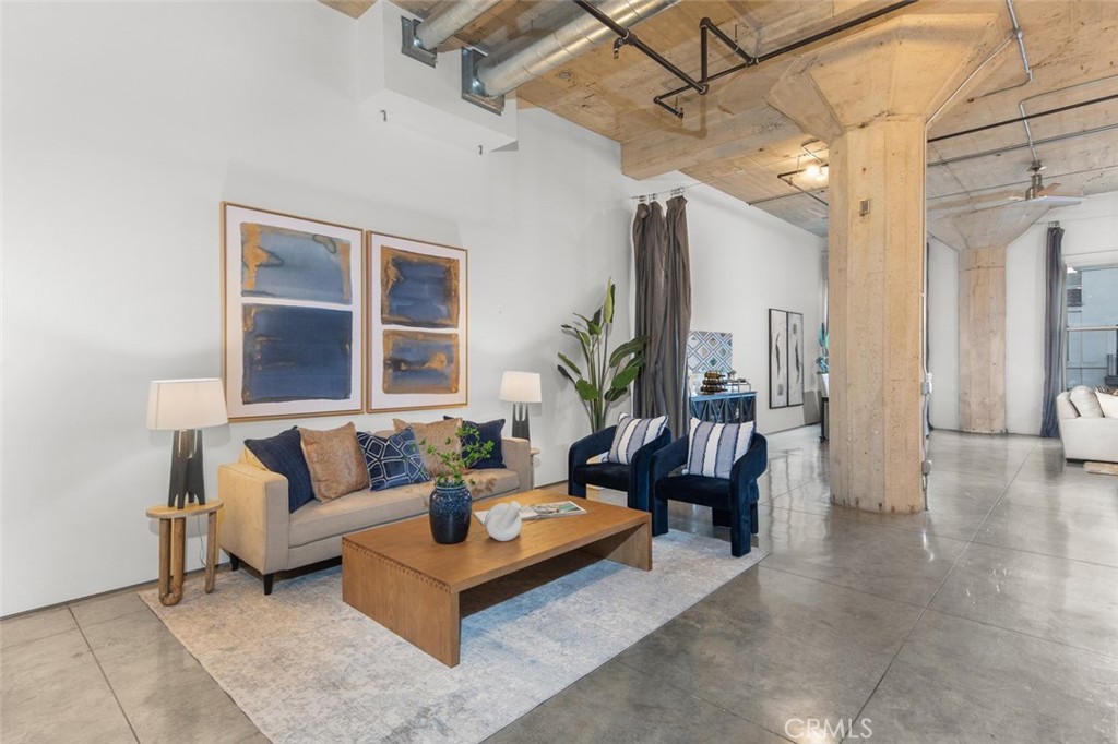 115 W 4th Street 308