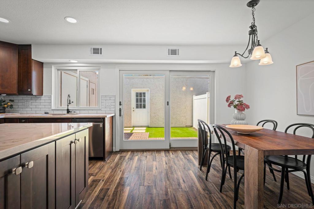 9404 Carlton Oaks Dr D