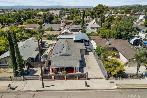 Photo of 13086 Foothill Boulevard, Sylmar, CA 91342 (MLS # SR25188069)