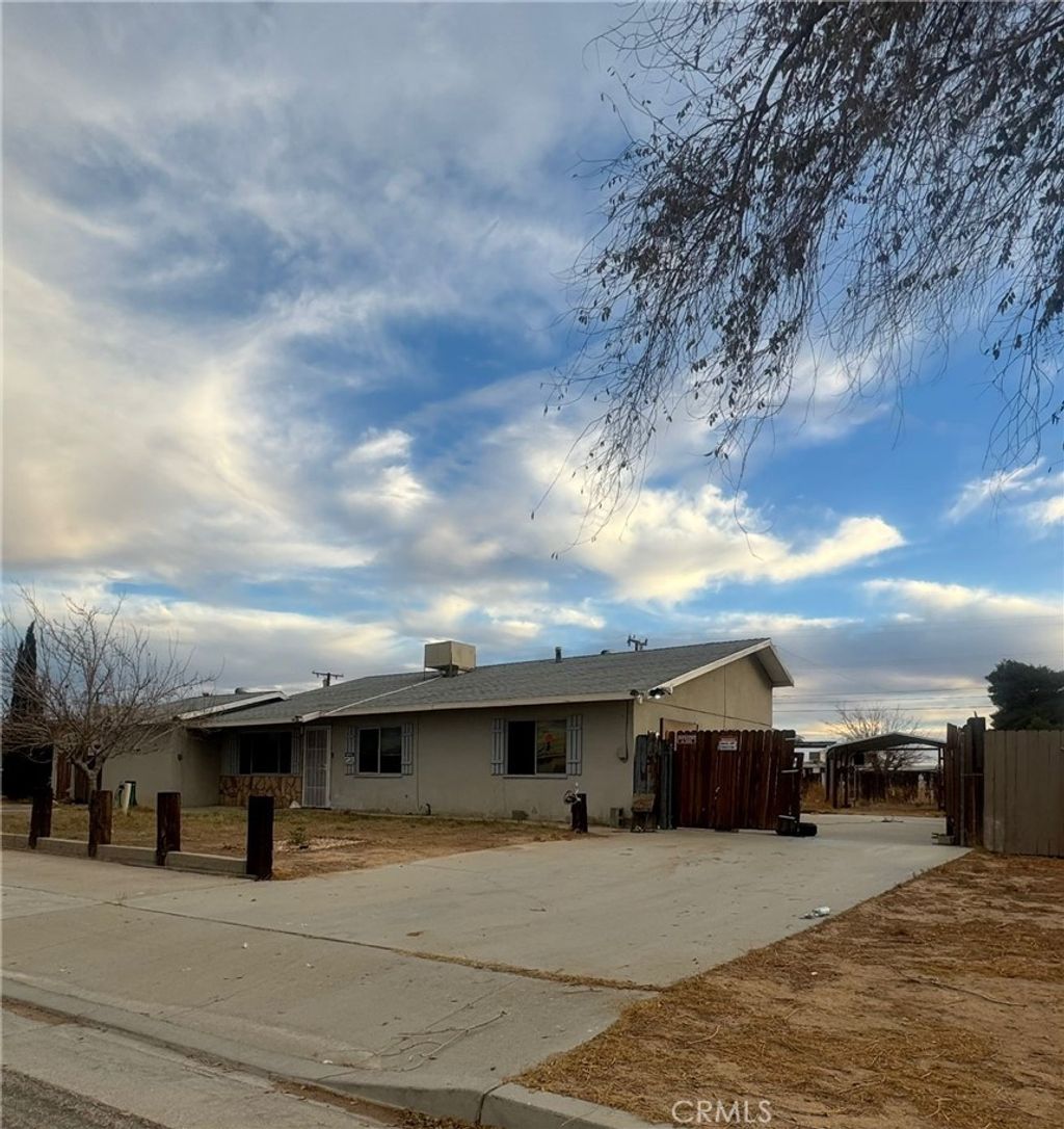 Photo of 24144 Joshua Avenue, Boron, CA 93516 (MLS # SR26036780)