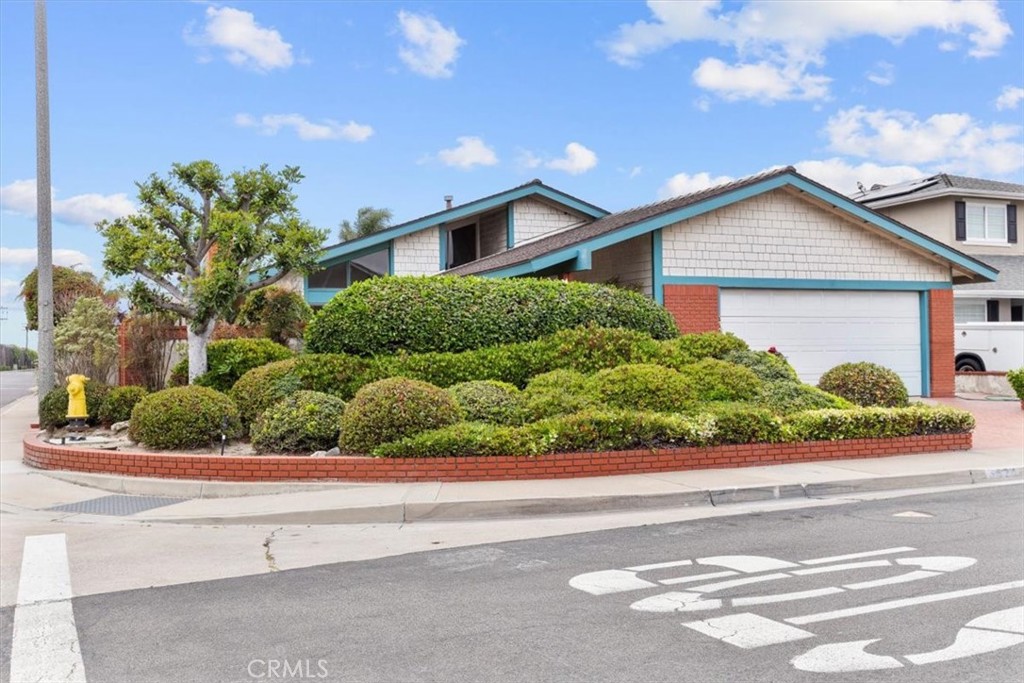 3521 Fern Circle