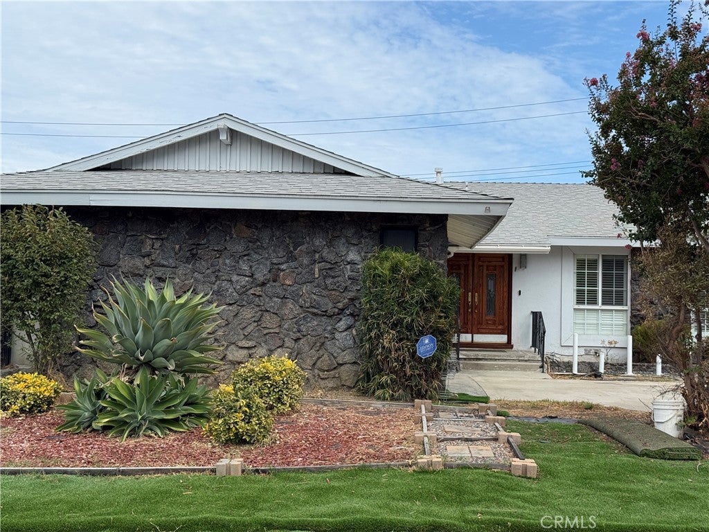 1334 Kinbrae AVE