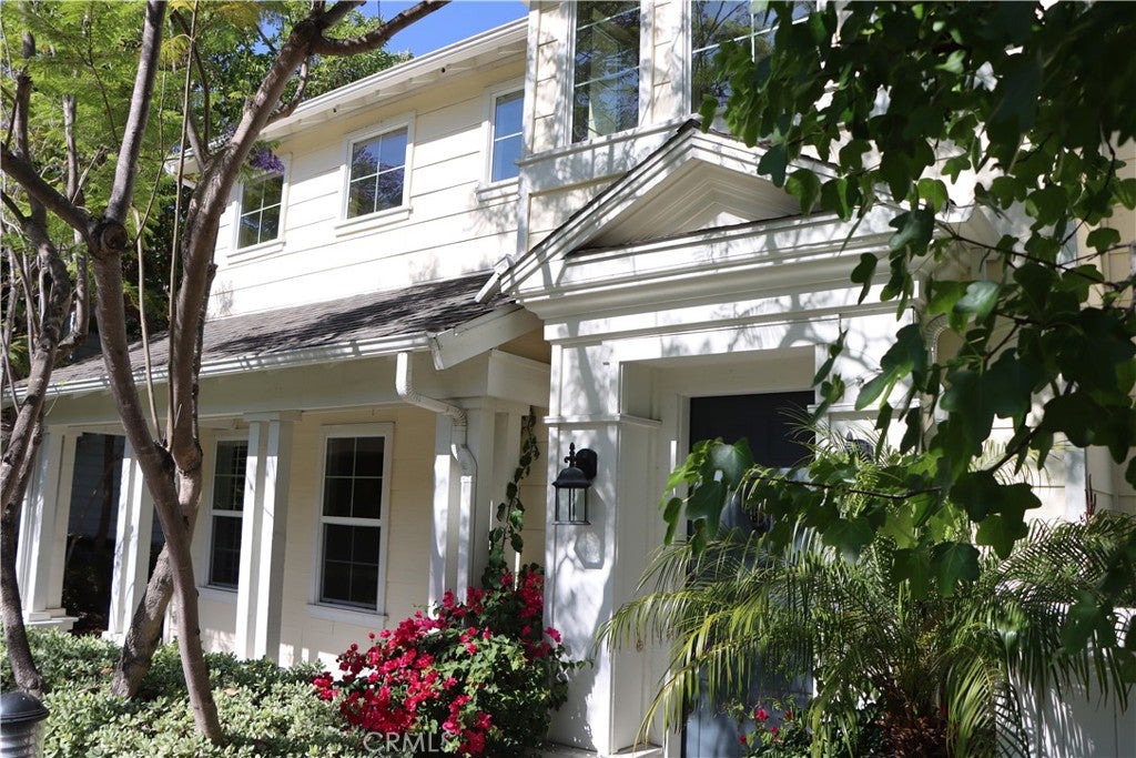 25 Thorp Spring
