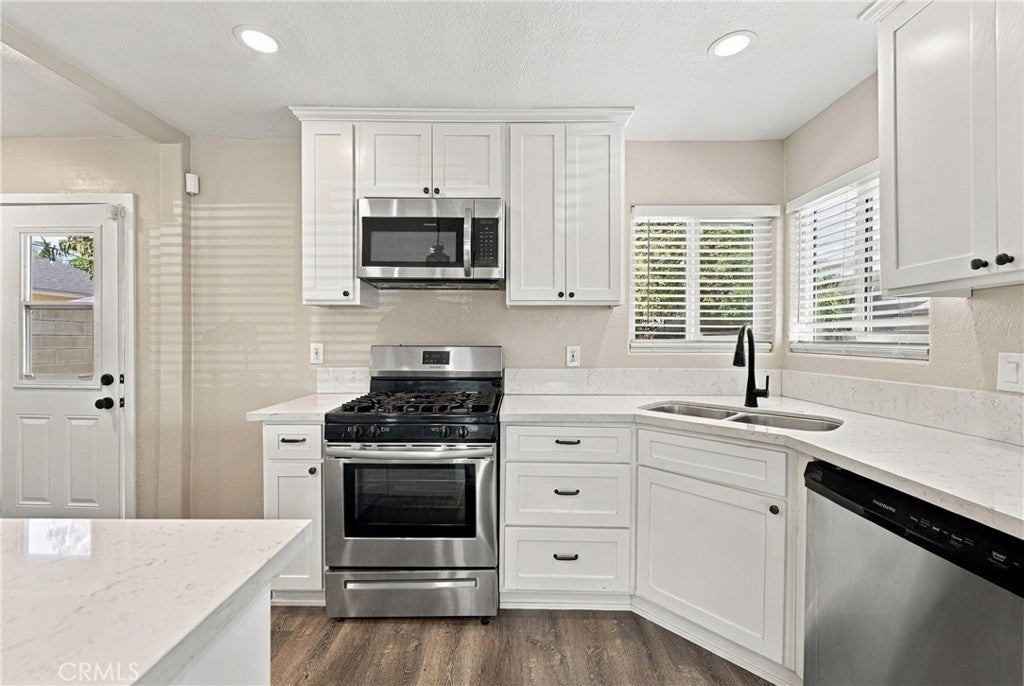 1215 W 131st