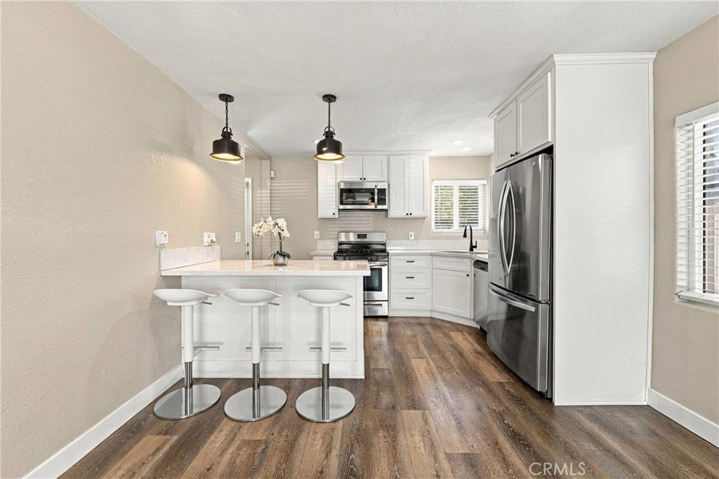 1215 W 131st