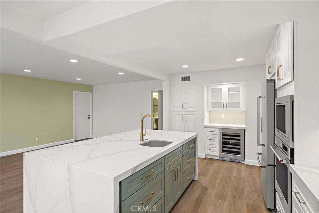 Santa Ana Country Club Area (SACC) - Residential Lease