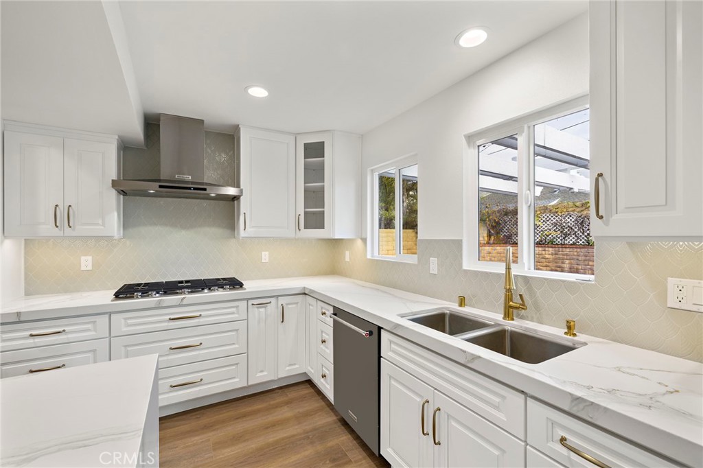 Santa Ana Country Club Area (SACC) - Residential Lease