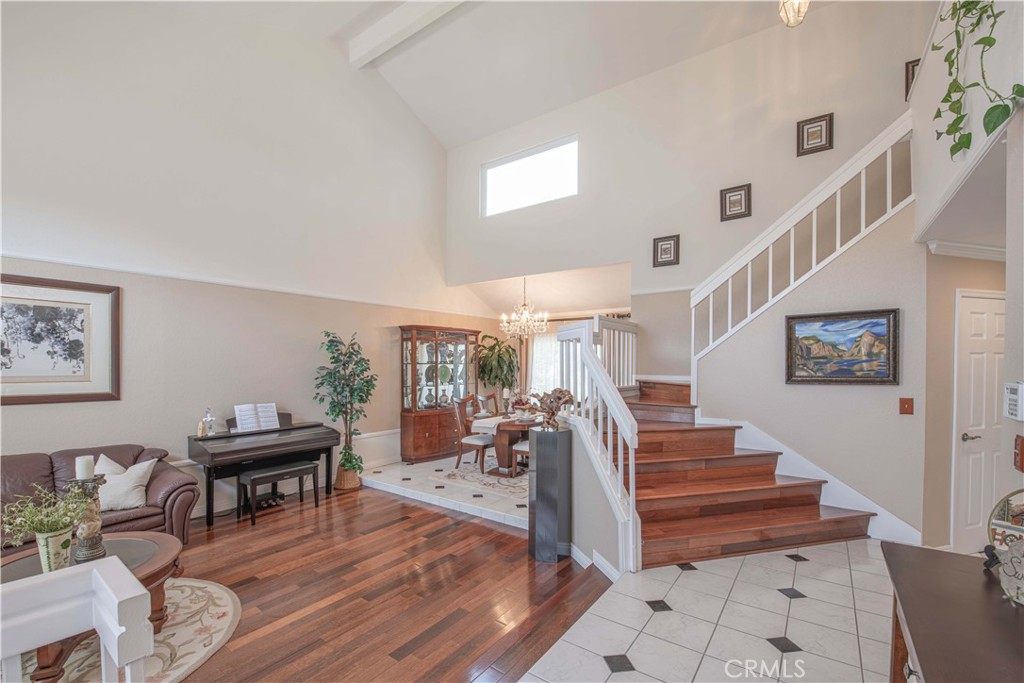 1008 Longview