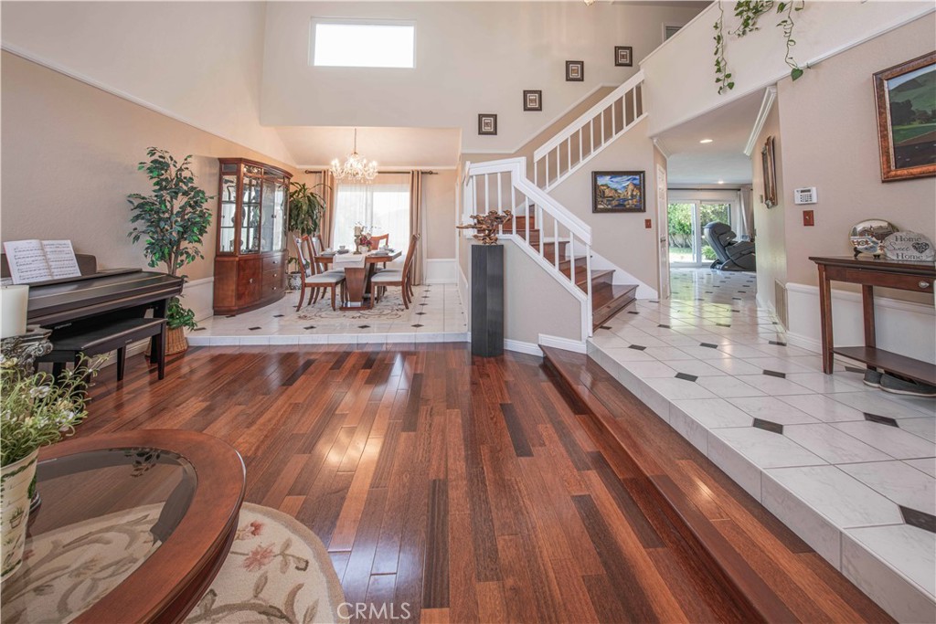 1008 Longview