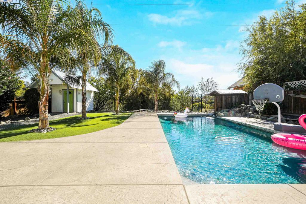 ANTIOCH - Residential