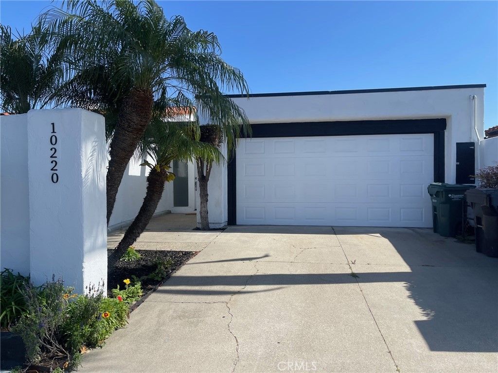 Photo of 10220 El Monterey Avenue, Fountain Valley, CA 92708 (MLS # OC26095739)