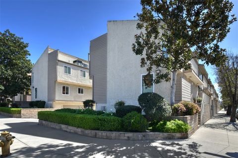 7240 Shirley 101 Reseda CA 91335