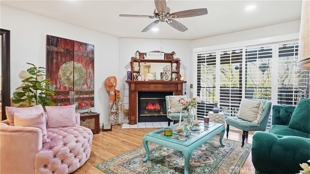 250 E Fern Avenue 210