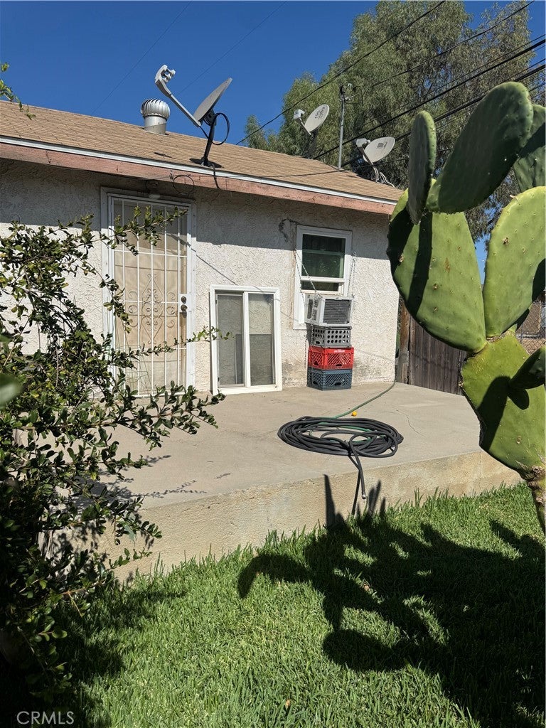 174 E 11th
