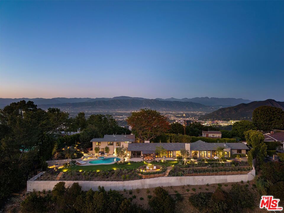 7840 Torreyson Drive