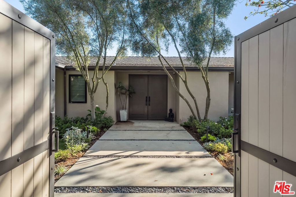 7840 Torreyson Drive