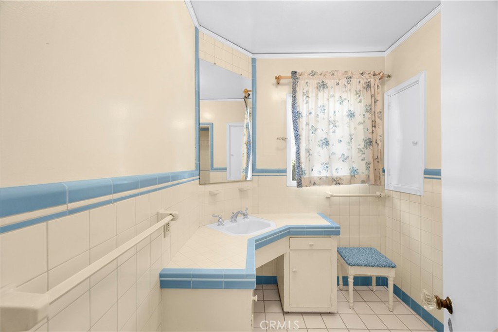 Bixby Knolls (BK) - Residential