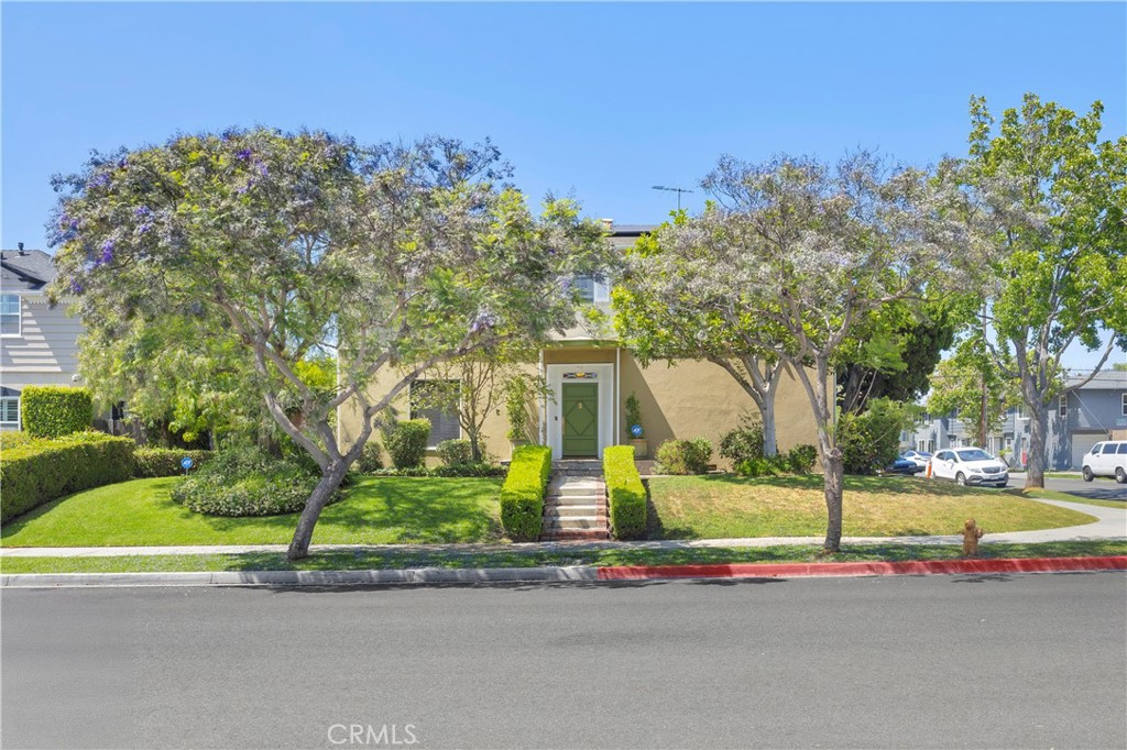 Bixby Knolls (BK) - Residential