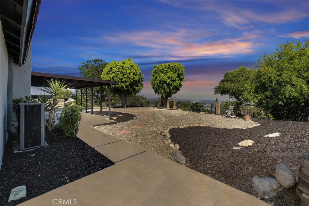 1739 Cliffbranch Drive