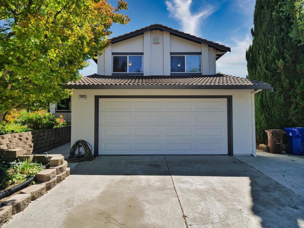 Move-In Ready Tri-Level Home in El Sobrante 4 Bed, 3 Bath. Welcome to this spacious and well-maintained tri-level home located in the heart of El Sobrante. Featuring 4 bedrooms and 3 full bathrooms, this move-in ready property offers ample space for comfortable living. Situated on a generous lot, the home boasts a spacious front yard and a lush backyard filled with a variety of fruit trees both mature and young including lemon, apple, avocado, and fig, perfect for those who enjoy gardening or fresh, homegrown produce. Dont miss the opportunity to make this versatile and charming home yours!