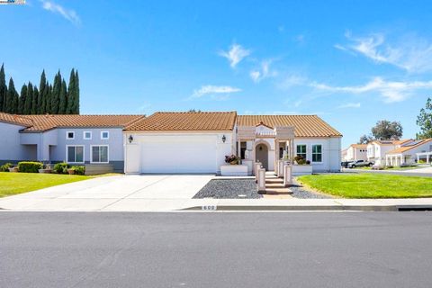 600 Valley Oak Drive Vacaville CA 95687