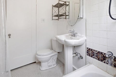 Tiny photo for 2381 Hyland Ave. Avenue, Ventura, CA 93001 (MLS # V1-38342)