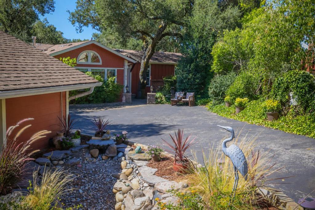 552 Bean Creek Road 94