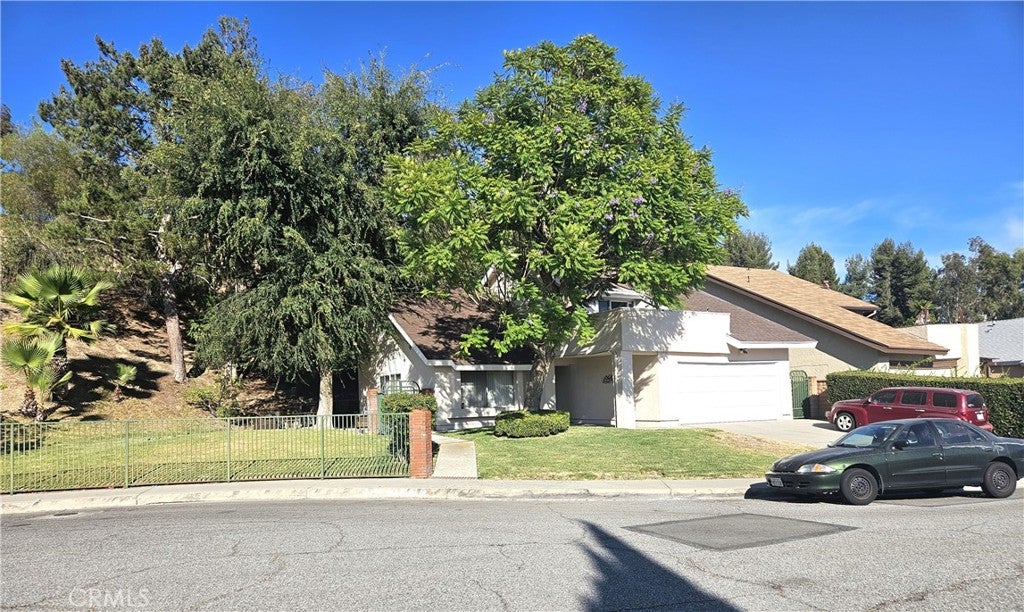 2322 S Lynn Court