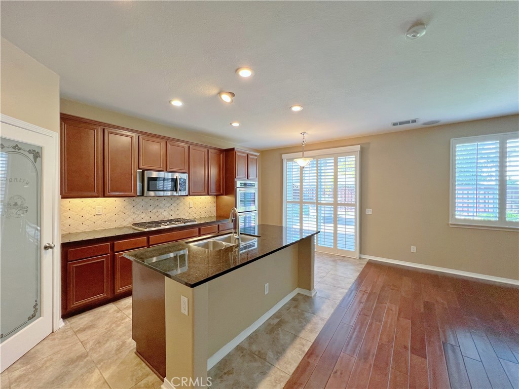 32647 Dorset Court