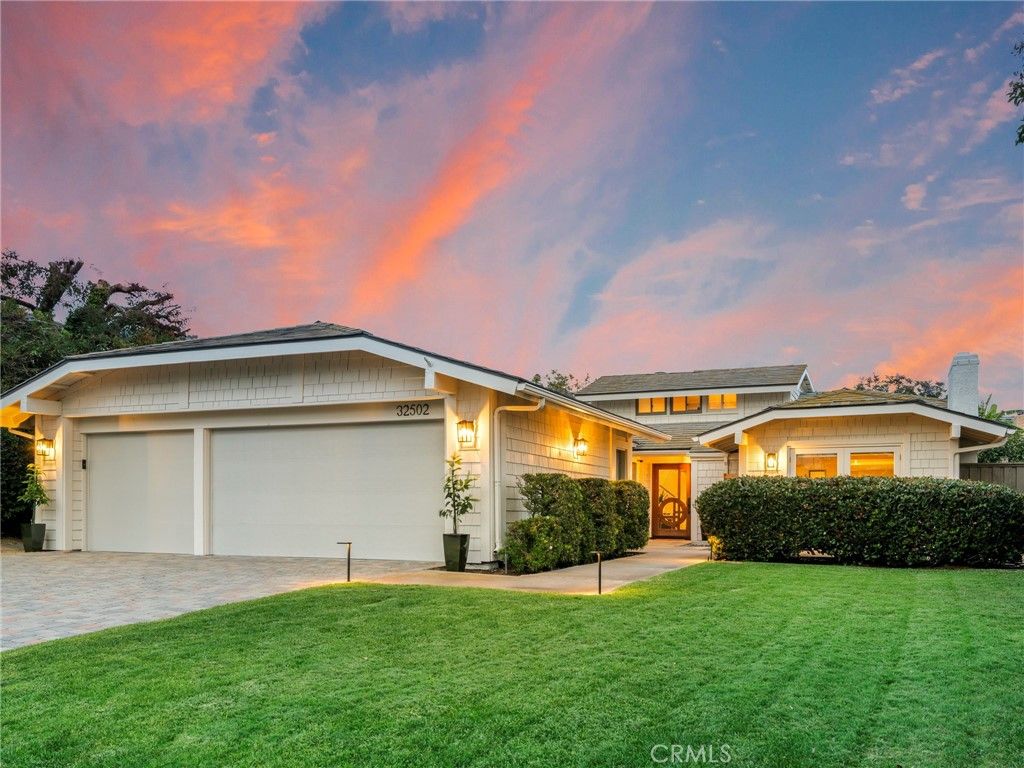 Photo of 32502 Via Mentone, Dana Point, CA 92629 (MLS # NP26040700)