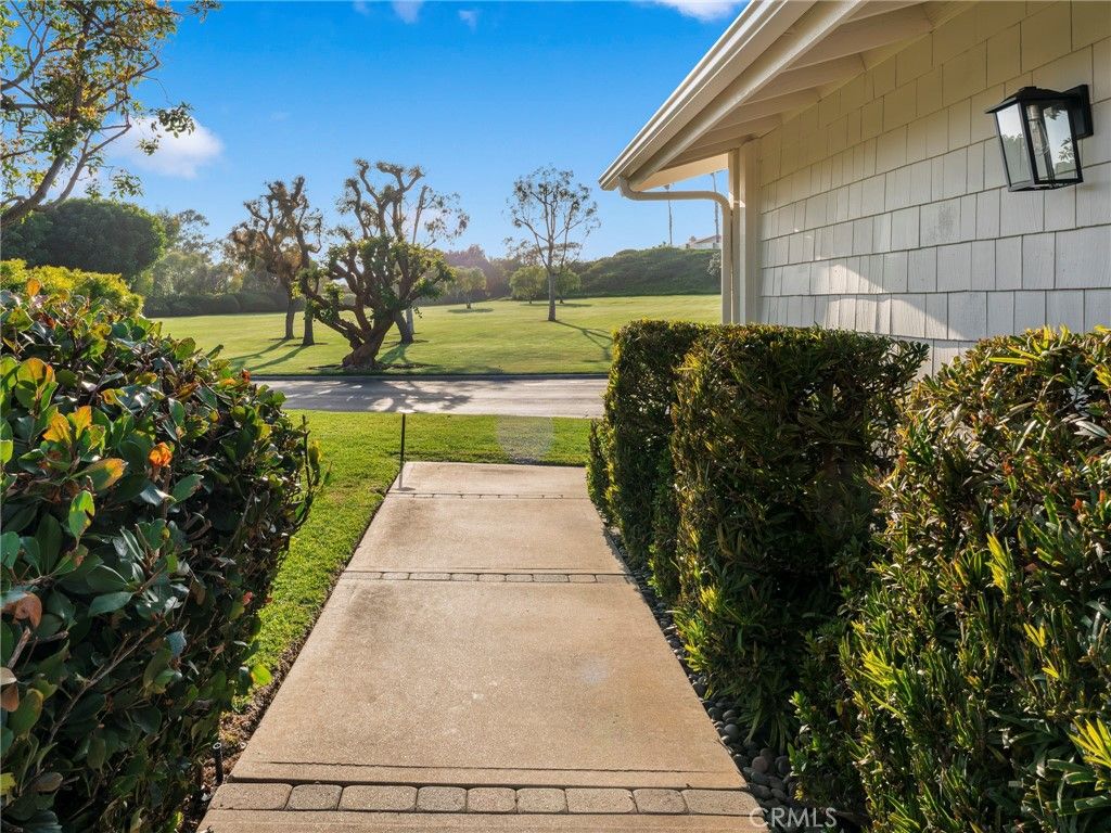Photo of 32502 Via Mentone, Dana Point, CA 92629 (MLS # NP26040700)