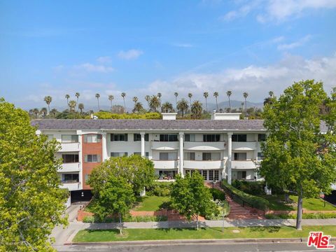 521 Montana Avenue 205 Santa Monica CA 90403