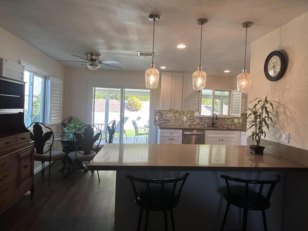 Mission Lakes - Residential Lease