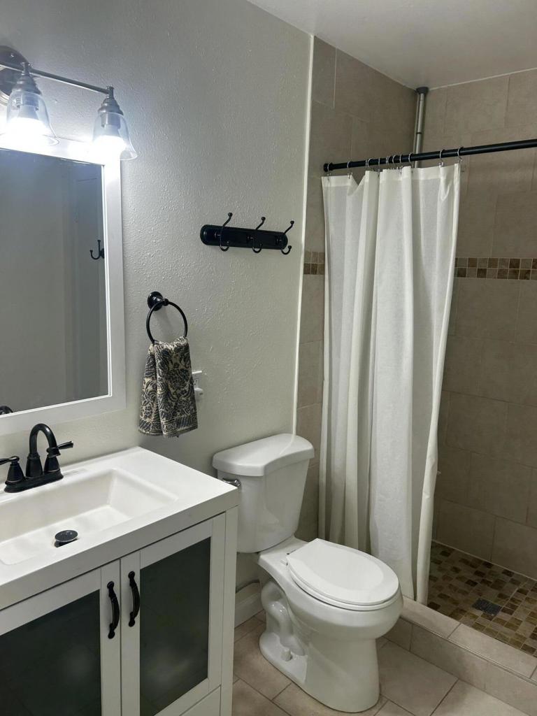 Mission Lakes - Residential Lease