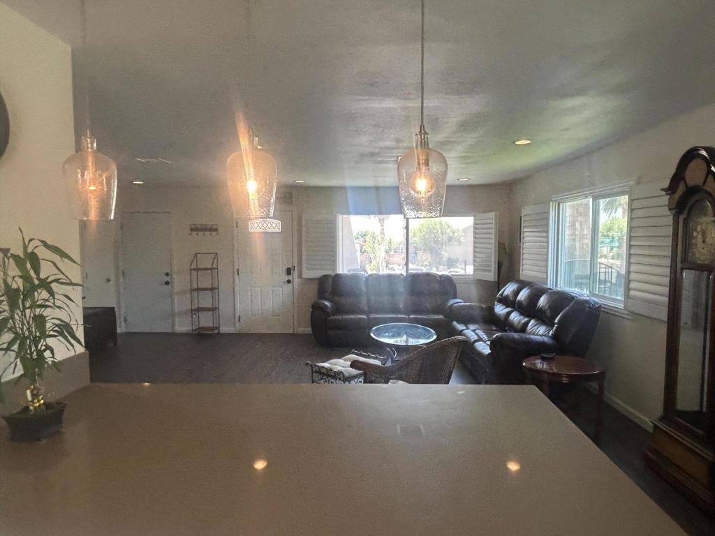 Mission Lakes - Residential Lease