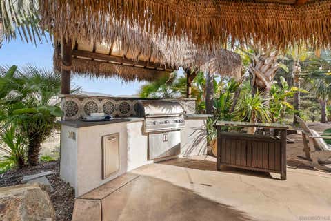 Tiny photo for 1101 Sierra Linda DR, Escondido, CA 92025 (MLS # 260017814SD)