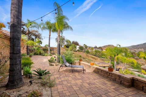 Tiny photo for 1101 Sierra Linda DR, Escondido, CA 92025 (MLS # 260017814SD)